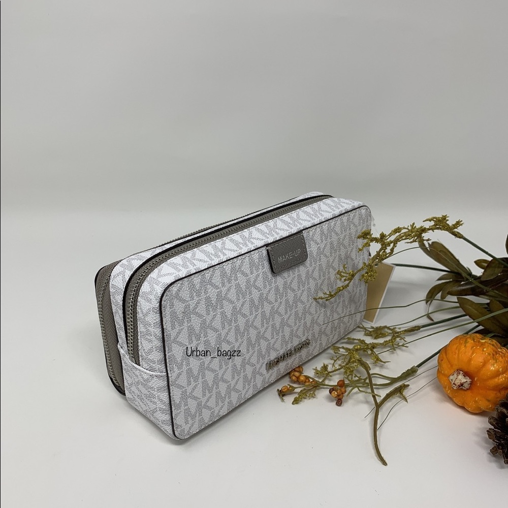 Michael Kors JST Large Double Zip Travel Pouch - Picture 3 of 8